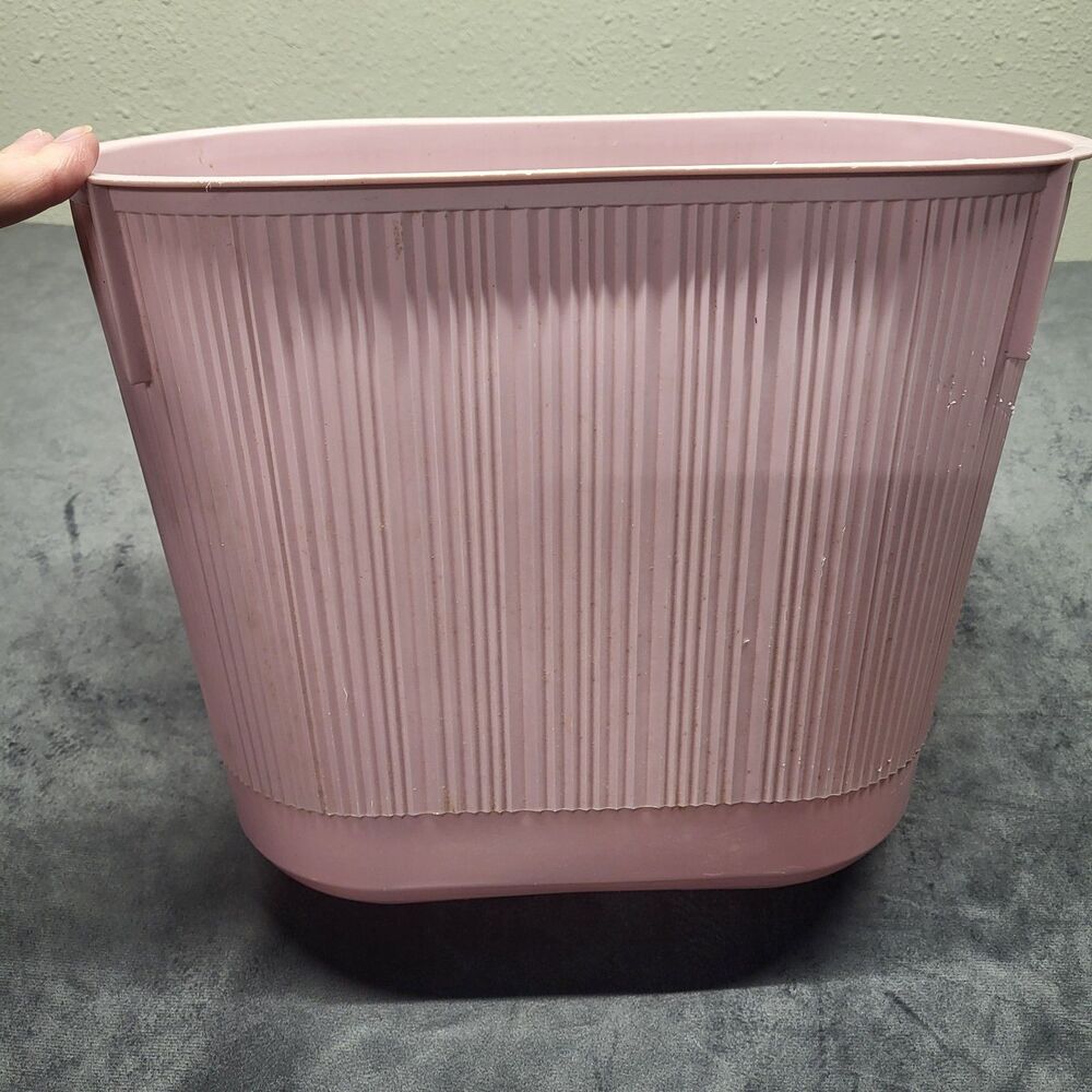 Mid Century Vintage Rubbermaid Pink Ribbed Oval Trash Can Wastebasket 2954